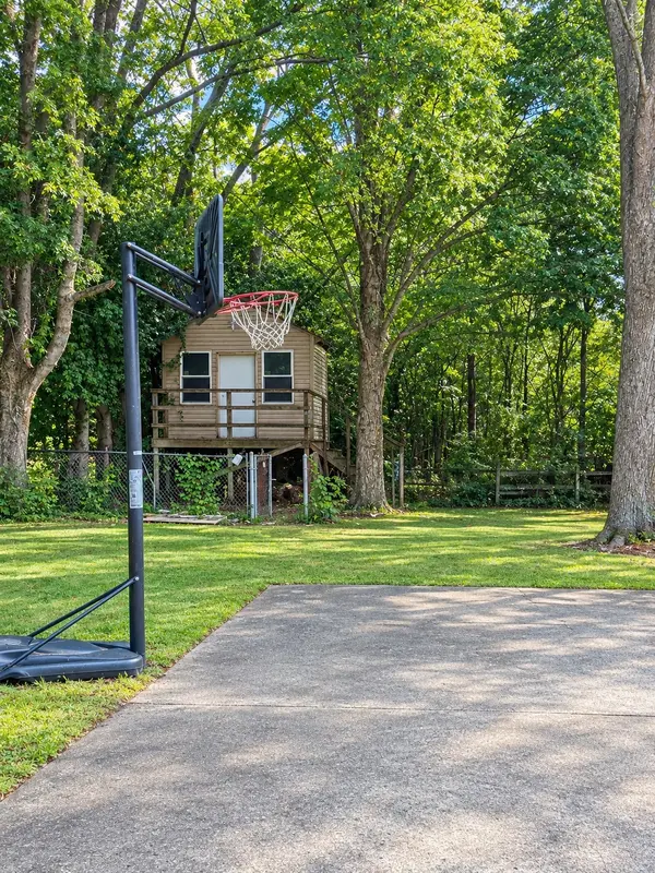 146 W Clearview Dr, Murfreesboro, TN 37128