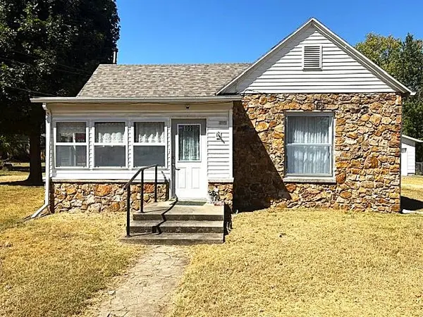 109 S 11th ST, Sarcoxie, MO 64862