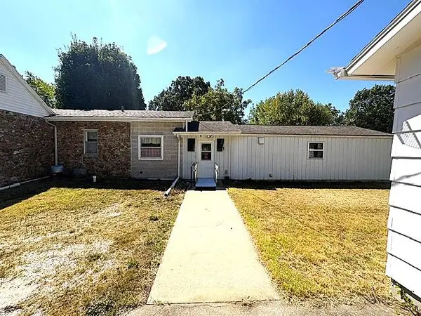 109 S 11th ST, Sarcoxie, MO 64862