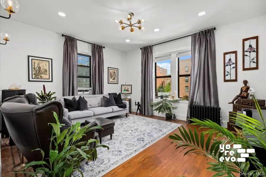 83-84 116th ST #4A, Richmond Hill, NY 11418