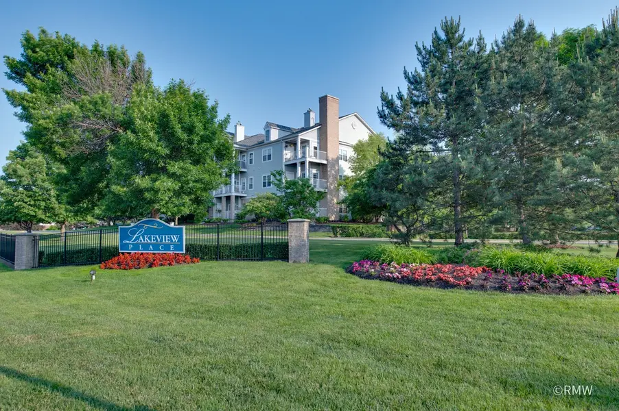 1275 W Lake ST #303, Addison, IL 60101