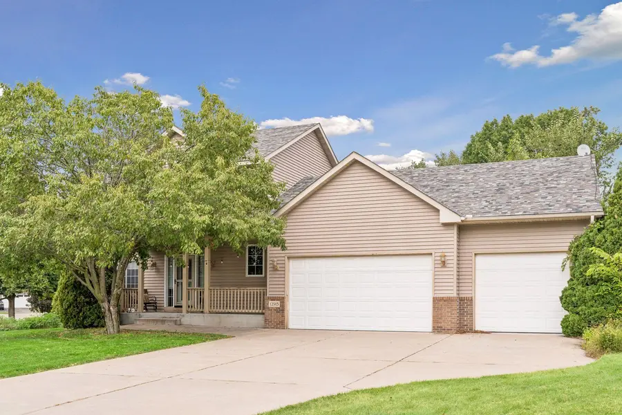 12915 195th AVE NW, Elk River, MN 55330