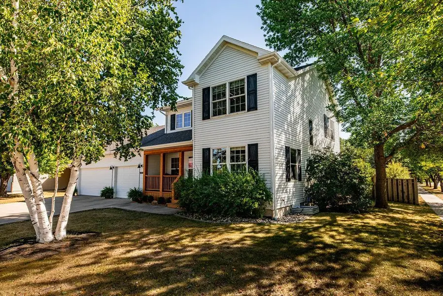 1008 42nd AVE N, Fargo, ND 58102