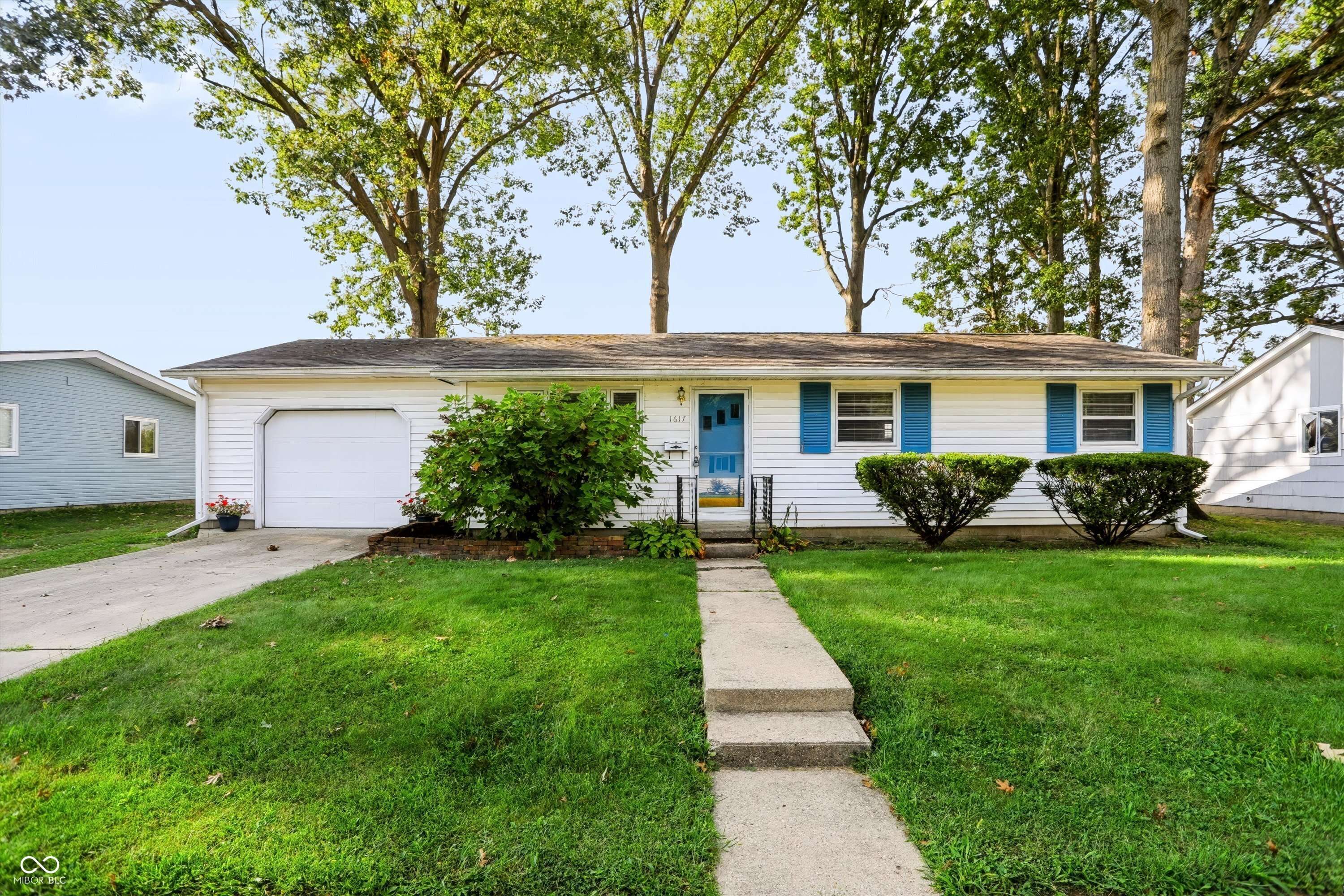 1617 Section ST, Plainfield, IN 46168