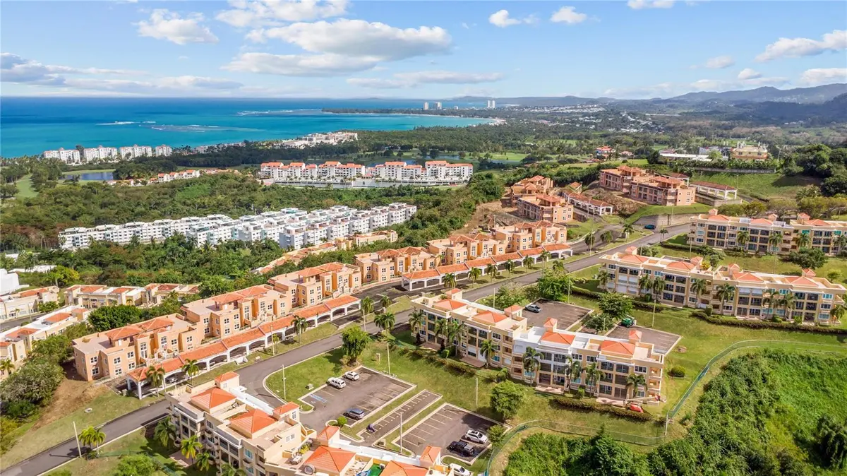 10 F #101, Rio Grande, PR 00745