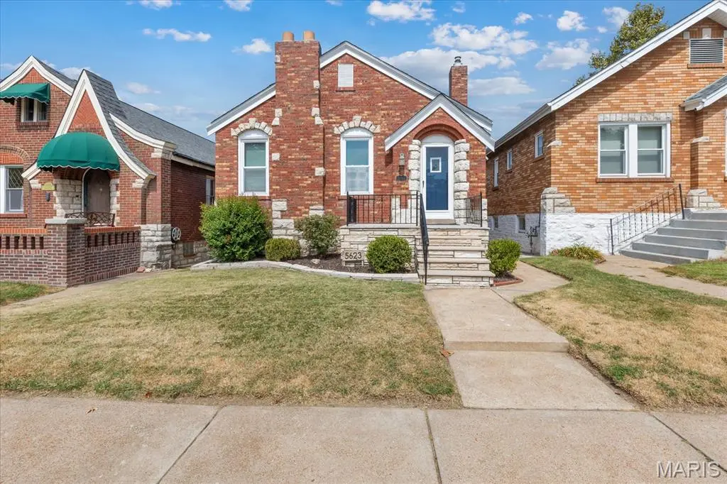 5623 Eichelberger ST, St Louis, MO 63109