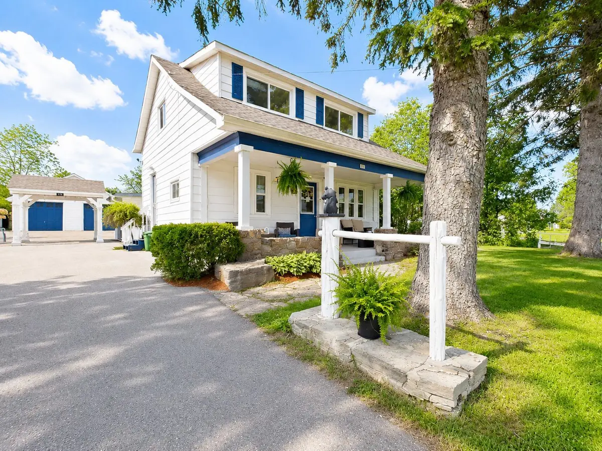 15 Prince ST W, Kawartha Lakes, ON K0M 1A0