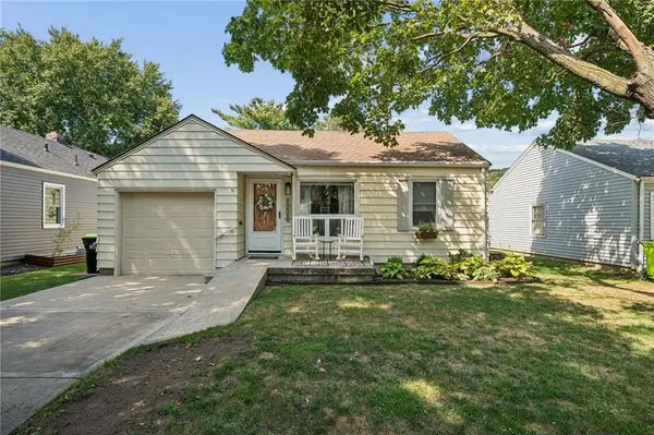 1228 E 25th AVE, Kansas City, MO 64116