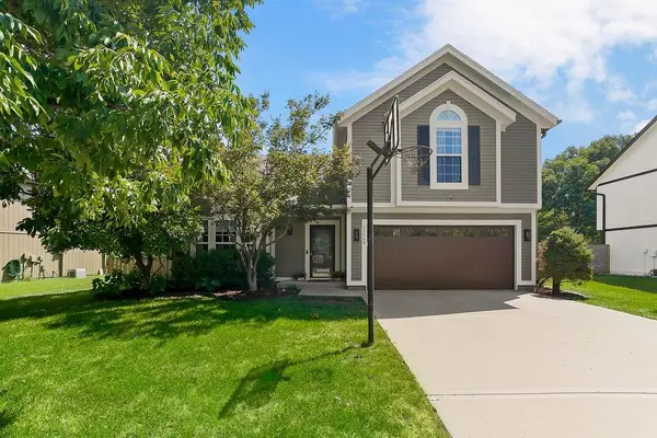 21509 W 51st ST, Shawnee, KS 66226