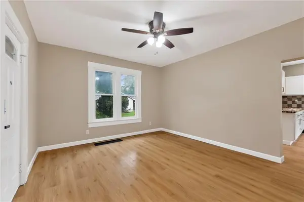 6309 S 3rd ST, St Joseph, MO 64504
