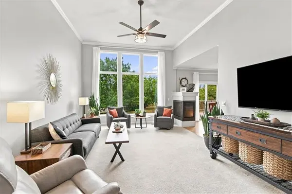 509 Peach Tree CIR, Gardner, KS 66030