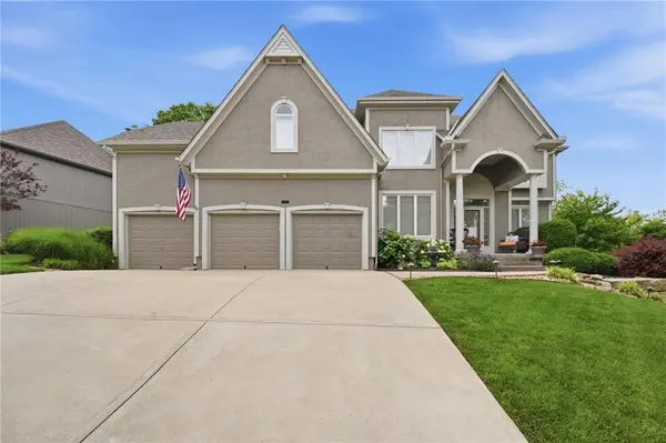 20733 W 92nd ST, Lenexa, KS 66220
