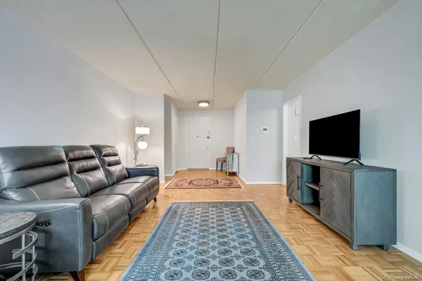 416 Benedict AVE #3A, Tarrytown, NY 10591