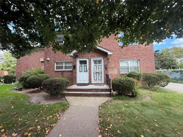 18407A 58th AVE, Fresh Meadows, NY 11365