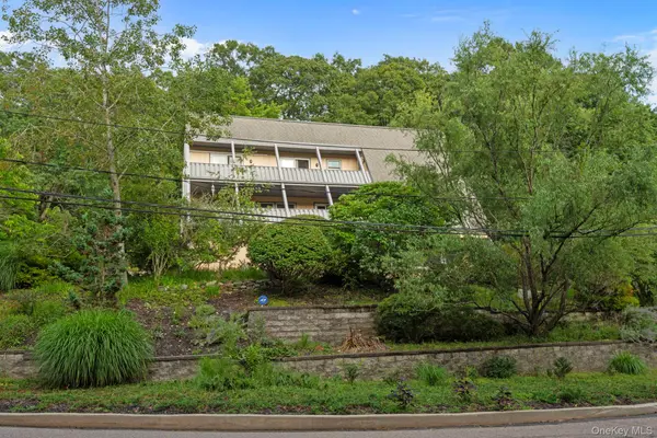 4 Hill Dale AVE, Miller Place, NY 11764