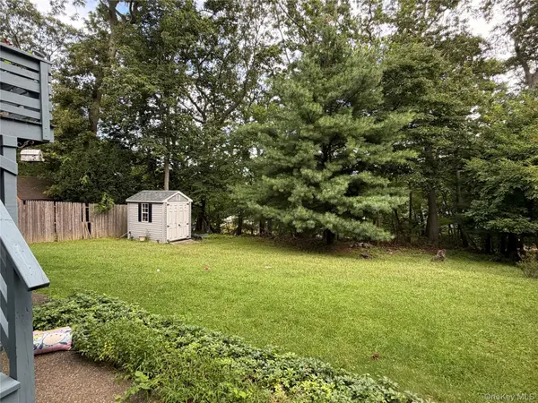 59 Ridge RD, Rocky Point, NY 11778