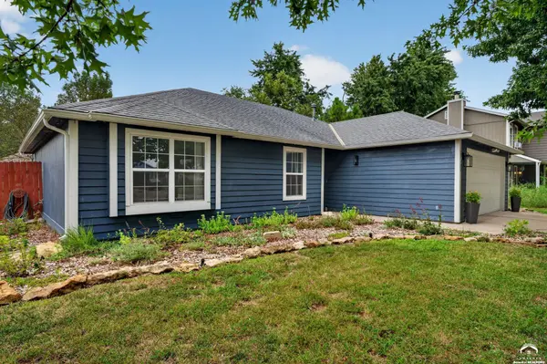 2725 Bishop ST, Lawrence, KS 66046