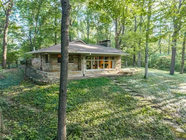 4255 Cooper RD, Indianapolis, IN 46228