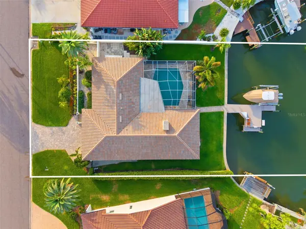 5860 LEELAND ST S, St Petersburg, FL 33715
