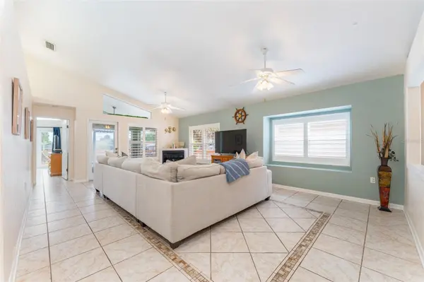 835 SYMPHONY ISLES BLVD, Apollo Beach, FL 33572