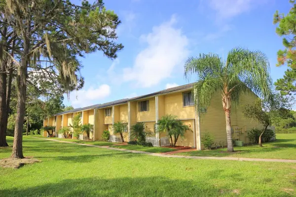 22640 WATERSEDGE BLVD #64, Land O Lakes, FL 34639