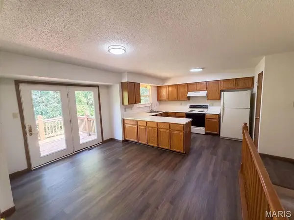 2827 Bromley DR, O'fallon, MO 63368