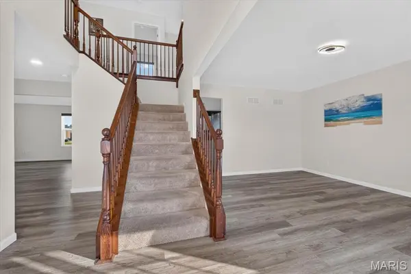3257 Bentwater PL, St Charles, MO 63301