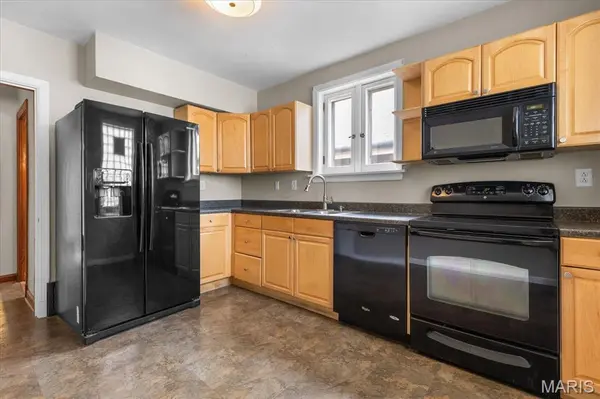 5623 Eichelberger ST, St Louis, MO 63109
