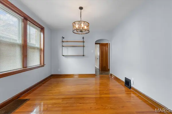 5623 Eichelberger ST, St Louis, MO 63109