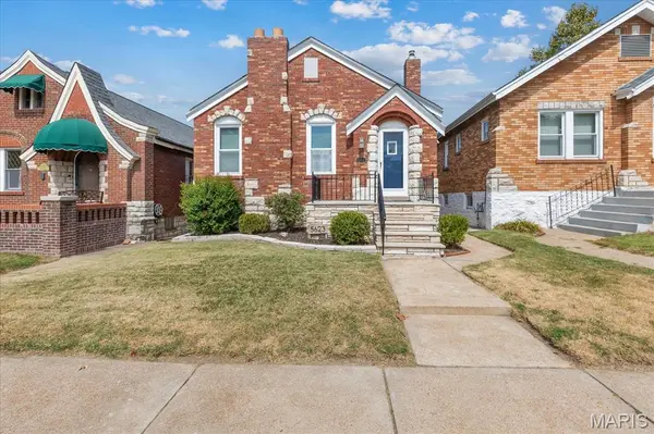 5623 Eichelberger ST, St Louis, MO 63109