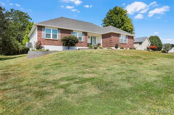 171 Bridgewater Chase LN, Villa Ridge, MO 63089