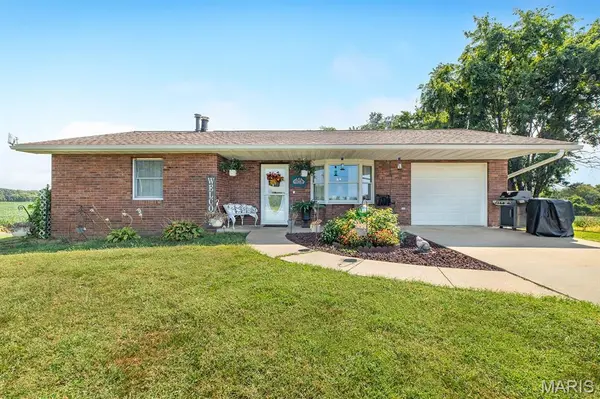 22487 Grange Hall RD, Jerseyville, IL 62052