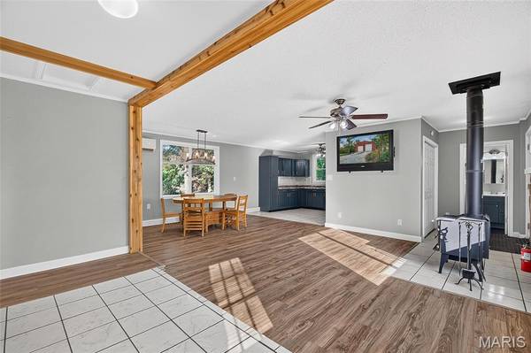 18095 County Road 4160, St James, MO 65559