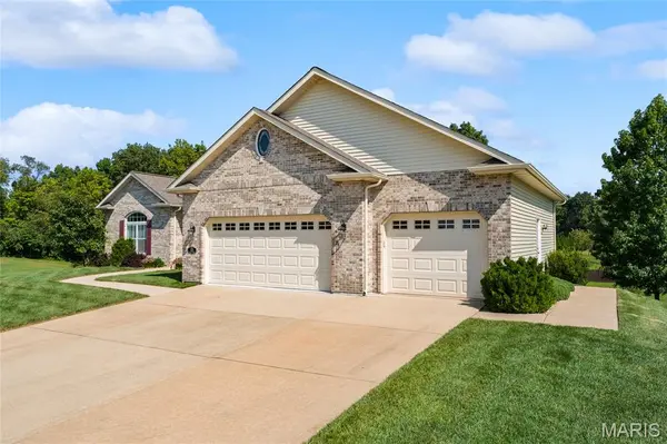 403 Willow Point TRL, O'fallon, IL 62269