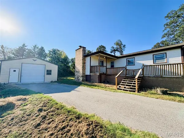 3381 Highway M, Poplar Bluff, MO 63901
