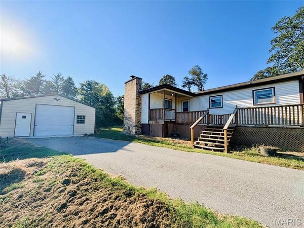 3381 Highway M, Poplar Bluff, MO 63901