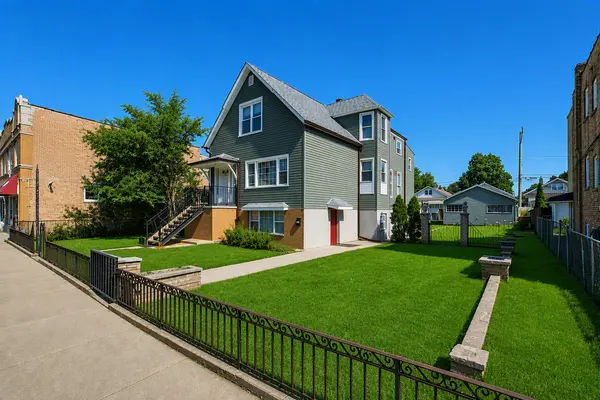 6042 W ADDISON ST, Chicago, IL 60634