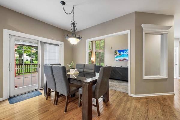 2071 Tunbridge TRL, Algonquin, IL 60102