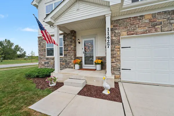 11427 Thomas ST, Winfield, IN 46307