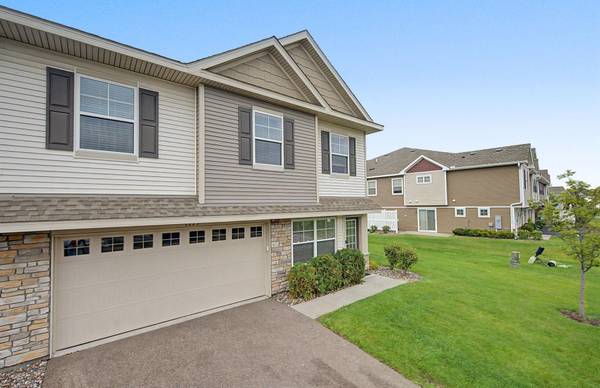 7225 Elmo CT, Lino Lakes, MN 55038