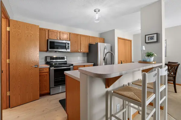 15955 Finch LN, Apple Valley, MN 55124