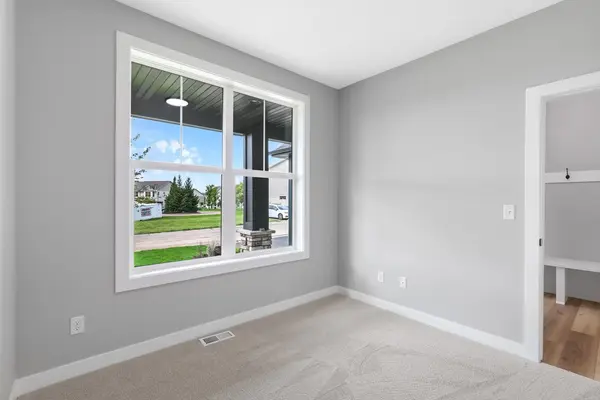 9756 Saint Andrews DR, Elko New Market, MN 55020