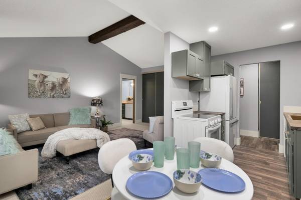 1004 Westbrooke WAY #8, Hopkins, MN 55343