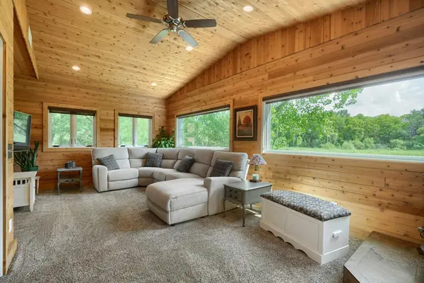 17141 Jefferson CT, Lakeville, MN 55044