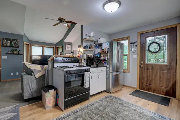 1602 W PAYNES POINT RD, Neenah, WI 54956