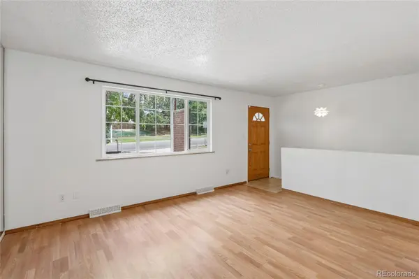 215 E 17th AVE, Longmont, CO 80504