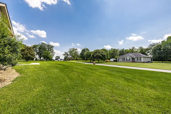 1006 Lewis Jones Blvd, Gallatin, TN 37066