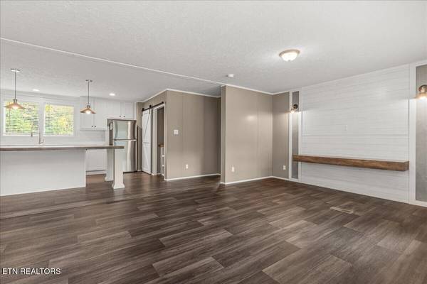 143 Greenbriar Rd, Sweetwater, TN 37874