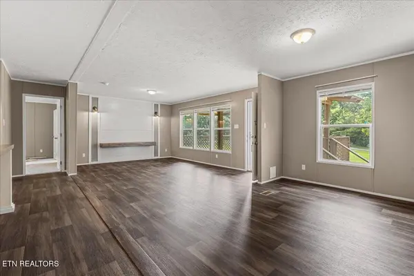 143 Greenbriar Rd, Sweetwater, TN 37874