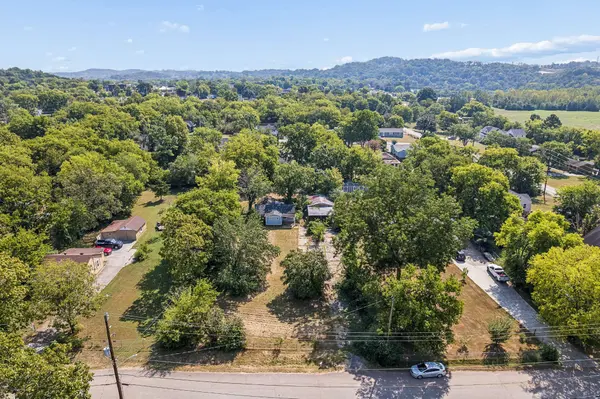 3904 Milford Rd, Nashville, TN 37218